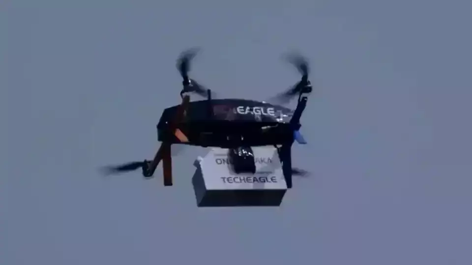 ഓര്ഡര് ചെയ്ത ഭക്ഷണം ഇനി പറന്ന് വരും ! ഓര്ഡര് ചെയ്ത ഭക്ഷണം ഇനി പറന്ന് വരും !