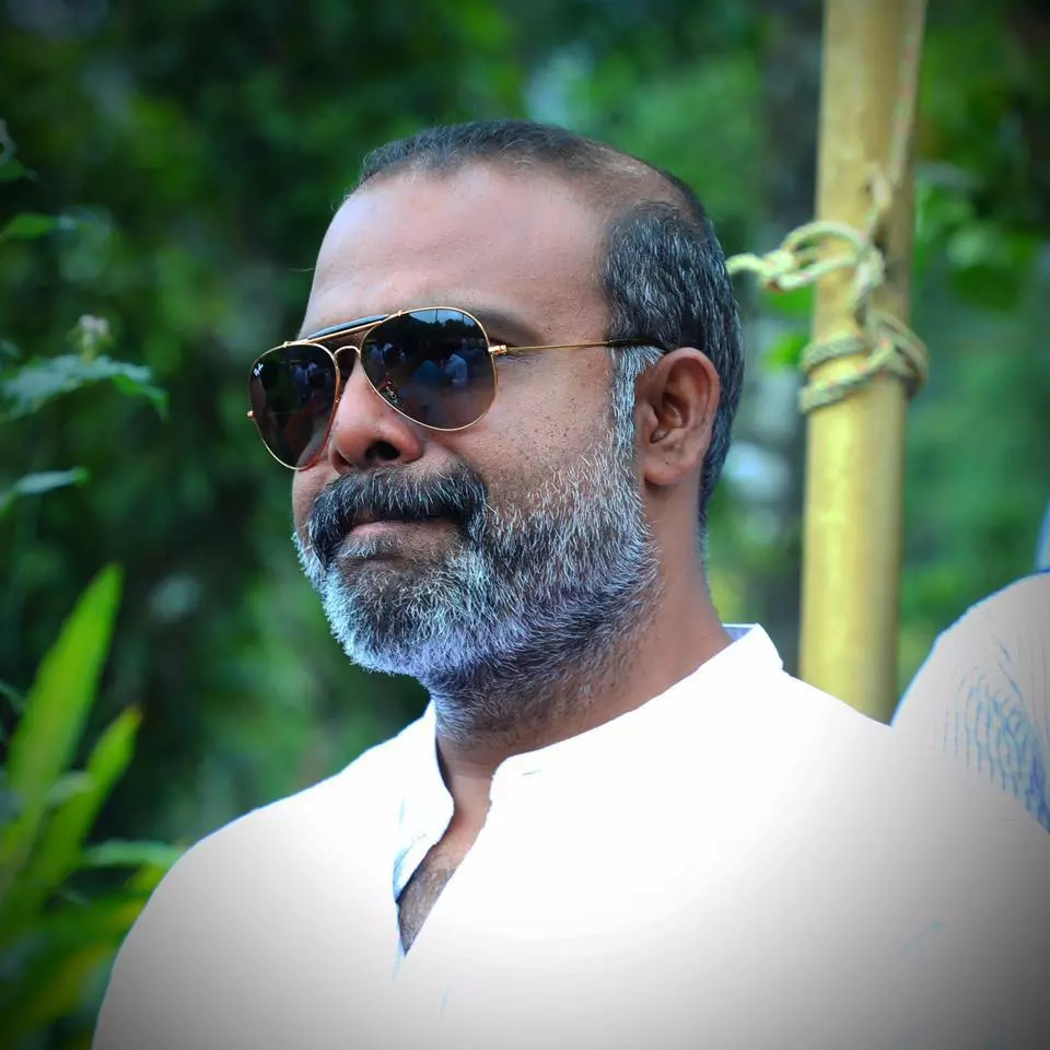 കിടു ലുക്കില് ചെമ്പന് വിനോദ്; മാസ്കിന്റെ ഫസ്റ്റ് ലുക്ക് പുറത്ത് കിടു ലുക്കില് ചെമ്പന് വിനോദ്; മാസ്കിന്റെ ഫസ്റ്റ് ലുക്ക് പുറത്ത്