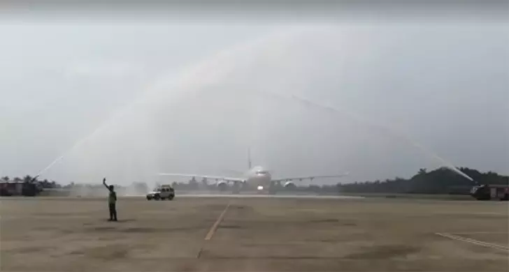 ജിദ്ദയില് നിന്ന് കൊച്ചിയിലേക്ക് ടിക്കറ്റെടുത്ത ഉംറ തീര്ഥാടകരെ കരിപ്പൂരിലിറക്കി ജിദ്ദയില് നിന്ന് കൊച്ചിയിലേക്ക് ടിക്കറ്റെടുത്ത ഉംറ തീര്ഥാടകരെ കരിപ്പൂരിലിറക്കി