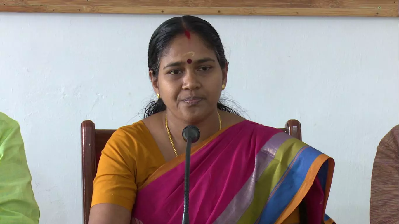 യതീഷ് ചന്ദ്രയുടെ ബൂട്ട് പൊങ്ങുന്നതിന് മുന്‍പ് ബി.ജെ.പി പ്രവര്‍ത്തകരുടെ കാല് പൊങ്ങും- ശോഭ സുരേന്ദ്രന്‍