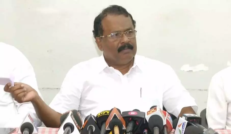 ശബരിമല: സെക്രട്ടേറിയറ്റിന് മുന്നില്‍ ബി.ജെ.പി നിരാഹാര സമരത്തിന്