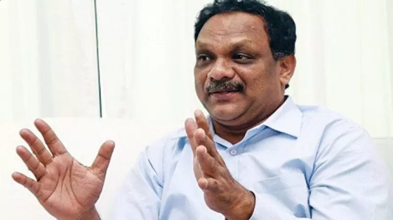 റവന്യു സെക്രട്ടറി പി.എച്ച് കുര്യന്റെ ഉത്തരവിന് ഹൈ കോടതി സ്റ്റേ റവന്യു സെക്രട്ടറി പി.എച്ച് കുര്യന്റെ ഉത്തരവിന് ഹൈ കോടതി സ്റ്റേ