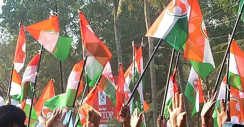 യൂത്ത് കോണ്ഗ്രസ് മെമ്പര്ഷിപ്പ് ചേര്ക്കല് പരിപാടിയില് പരാതി പ്രളയം യൂത്ത് കോണ്ഗ്രസ് മെമ്പര്ഷിപ്പ് ചേര്ക്കല് പരിപാടിയില് പരാതി പ്രളയം