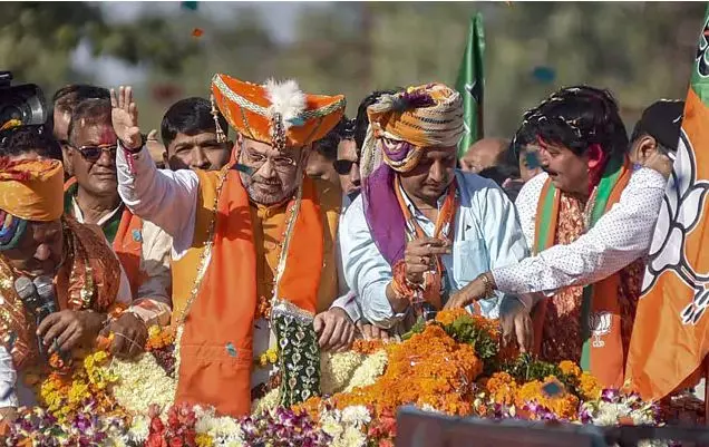 ബംഗാളില് അമിത് ഷായുടെ രഥയാത്രയ്ക്ക് കൊല്ക്കത്ത ഹൈക്കോടതിയുടെ വിലക്ക് ബംഗാളില് അമിത് ഷായുടെ രഥയാത്രയ്ക്ക് കൊല്ക്കത്ത ഹൈക്കോടതിയുടെ വിലക്ക്