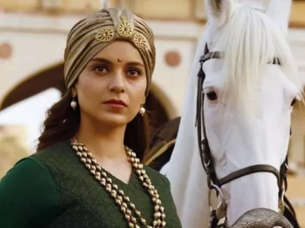 വിവാദങ്ങള്ക്കവസാനം മണികര്ണിക ട്രെയിലര് പുറത്തിറങ്ങി വിവാദങ്ങള്ക്കവസാനം മണികര്ണിക ട്രെയിലര് പുറത്തിറങ്ങി