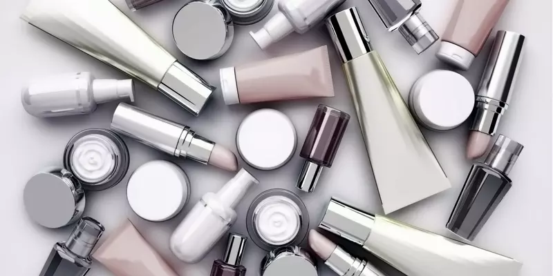 നിയമവിരുദ്ധ സൌന്ദര്യ വര്ധക സ്ഥാപനങ്ങള്ക്കെതിരെ ചൈന നിയമവിരുദ്ധ സൌന്ദര്യ വര്ധക സ്ഥാപനങ്ങള്ക്കെതിരെ ചൈന