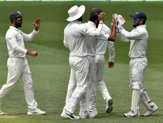 പെര്‍ത്ത് ടെസ്റ്റ്: ആസ്‌ത്രേലിയക്ക് ബാറ്റിംങ്