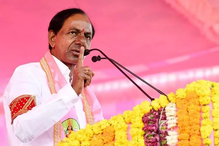 തെലങ്കാനയില് ടി.ആര്.എസ് കുതിക്കുന്നു; വീണ്ടും അധികാരത്തിലേക്ക് തെലങ്കാനയില് ടി.ആര്.എസ് കുതിക്കുന്നു; വീണ്ടും അധികാരത്തിലേക്ക്