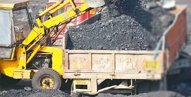 വിഴിഞ്ഞം പദ്ധതിയുടെ മറവില് വന്കിട ഖനനത്തിന് അണിയറ നീക്കം വിഴിഞ്ഞം പദ്ധതിയുടെ മറവില് വന്കിട ഖനനത്തിന് അണിയറ നീക്കം