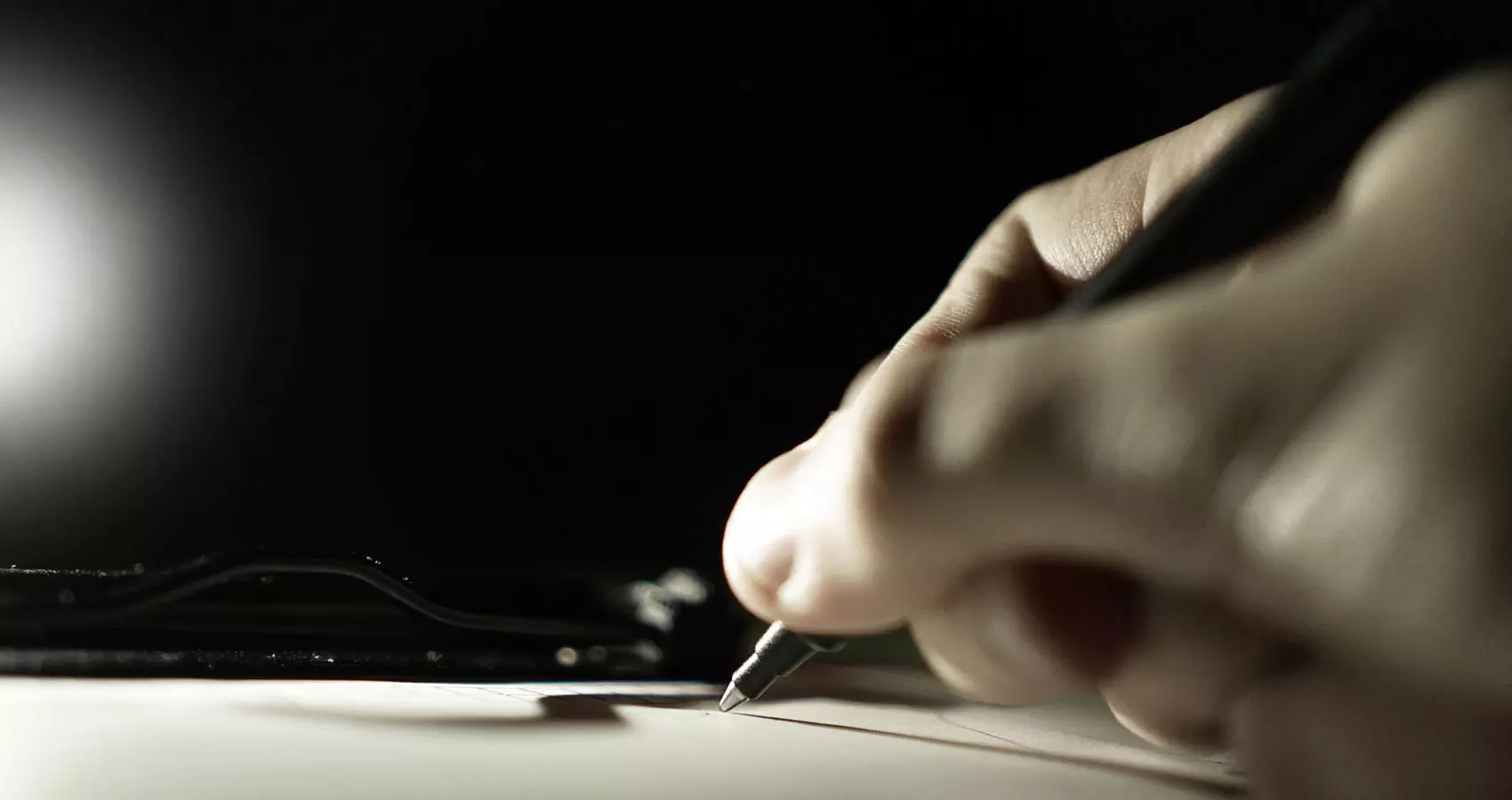 ഭിന്നശേഷിക്കാരായ കുട്ടികള്‍ക്ക് മാഹിന്റെ അത്ഭുതപേന... 