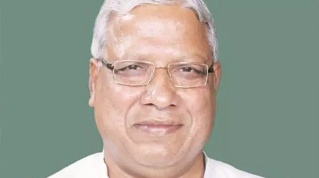 യോഗിയുടെ ഗോവധ നിരോധന സ്വപ്‌നങ്ങള്‍ക്ക് ചില പൊലീസുകാര്‍ തടസ്സം നില്‍ക്കുന്നുവെന്ന് ബി.ജെ.പി എം.പി