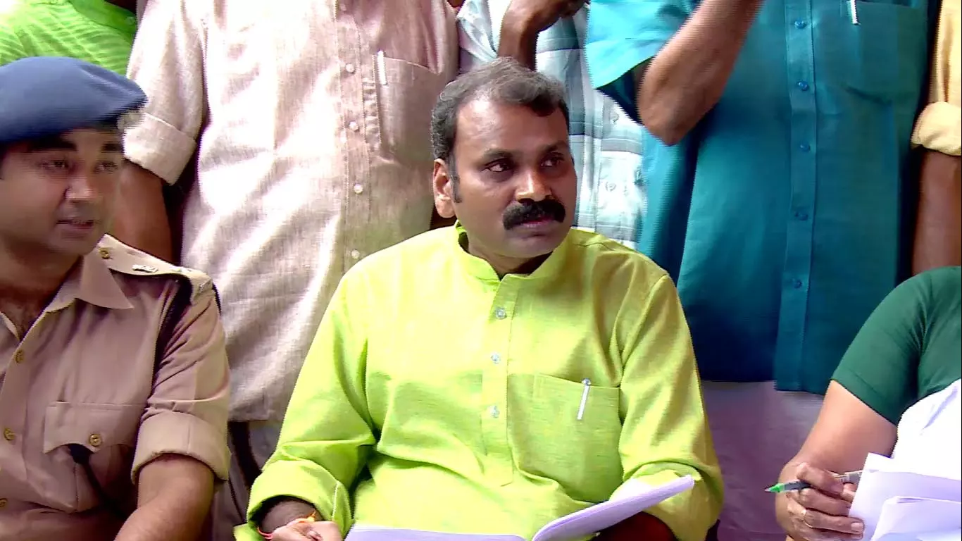 കല്ലുത്താന് കടവ് കോളനിയുടെ അവസ്ഥ മോശമെന്ന് ദേശീയ പട്ടിക ജാതി കമ്മീഷന് കല്ലുത്താന് കടവ് കോളനിയുടെ അവസ്ഥ മോശമെന്ന് ദേശീയ പട്ടിക ജാതി കമ്മീഷന്