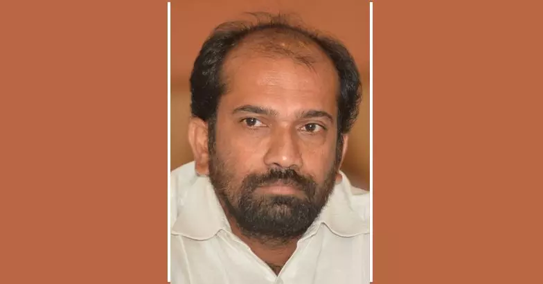 ഹര്ത്താലില് കാല്നട പ്രതിഷേധവുമായി എം.എല്.എ ഹര്ത്താലില് കാല്നട പ്രതിഷേധവുമായി എം.എല്.എ