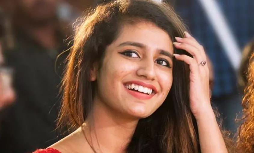 പ്രിയ വാര്യര് ബോളിവുഡിലേക്ക് പ്രിയ വാര്യര് ബോളിവുഡിലേക്ക്