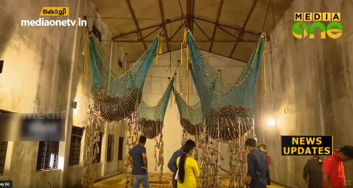 അടിമക്കച്ചവടത്തെ ഓര്‍മപ്പെടുത്തി ബിനാലെ 