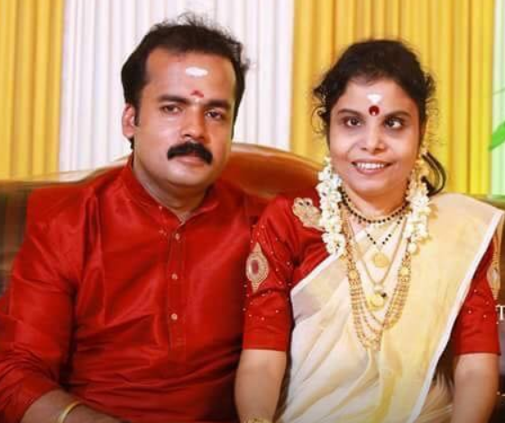 കലാവിശേഷങ്ങളുമായി ഗായിക വൈക്കം വിജയലക്ഷ്മിയും അനൂപും