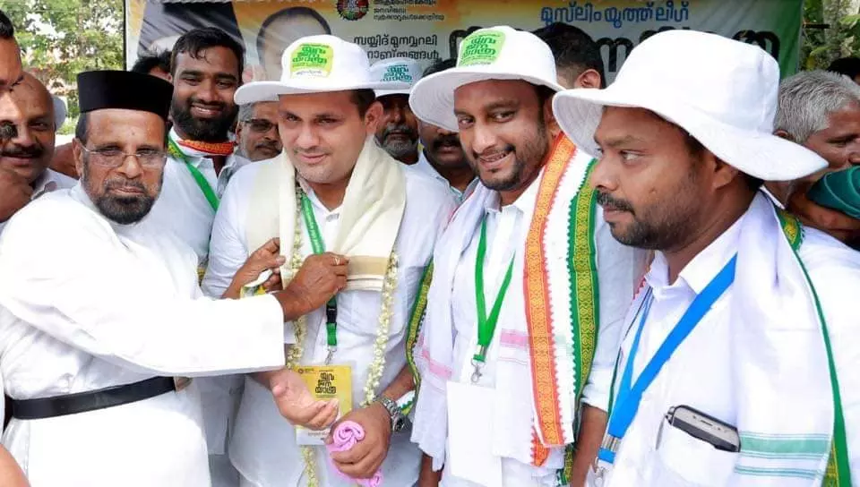 എം.കെ മുനീറിനെ വെട്ടി നിരത്തി യൂത്ത് ലീഗിന്റെ യുവജന യാത്ര എം.കെ മുനീറിനെ വെട്ടി നിരത്തി യൂത്ത് ലീഗിന്റെ യുവജന യാത്ര