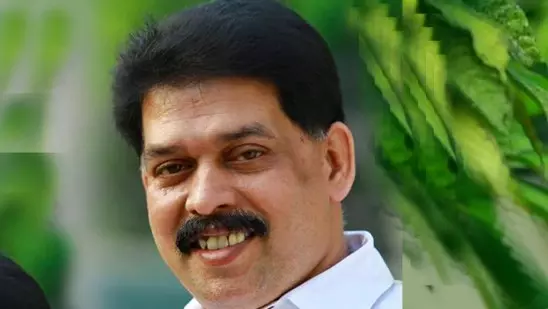 കാരാട്ട് റസാക്ക് സുപ്രിം കോടതിയിലേക്ക്; സി.പി.എം നേതാക്കളുമായി കൂടിയാലോചന നടത്തും