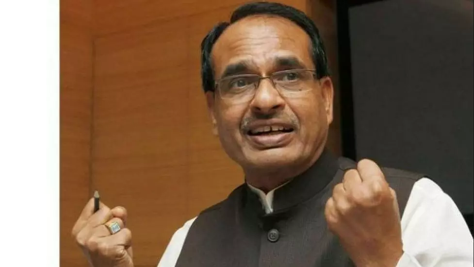 കടുവ ഇപ്പോഴും ജീവനോടെയുണ്ട്; മധ്യപ്രദേശിലെ വോട്ടര്മാരോട് ശിവരാജ് സിങ് ചൗഹാന് കടുവ ഇപ്പോഴും ജീവനോടെയുണ്ട്; മധ്യപ്രദേശിലെ വോട്ടര്മാരോട് ശിവരാജ് സിങ് ചൗഹാന്