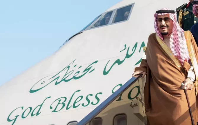 സൗദി ഭരണാധികാരി സൽമാൻ രാജാവ് ഈജിപ്തില്; വിവിധ വിഷയങ്ങള് ചര്ച്ച ചെയ്യും സൗദി ഭരണാധികാരി സൽമാൻ രാജാവ് ഈജിപ്തില്; വിവിധ വിഷയങ്ങള് ചര്ച്ച ചെയ്യും