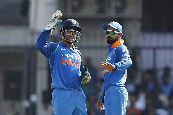 ധോണിയെ അന്ന് പുറത്തിരുത്തിയത് എന്തിന്? ധോണിയെ അന്ന് പുറത്തിരുത്തിയത് എന്തിന്?