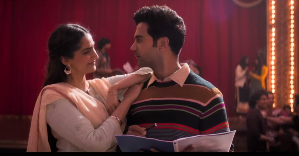 ‘ഏക് ലഡ്കി കൊ ദേഖാ തൊ ഐസാ ലഗാ’..കാലങ്ങളെ പ്രണയത്തിലാഴ്ത്തിയ ആ ഗാനമിതാ വീണ്ടും 