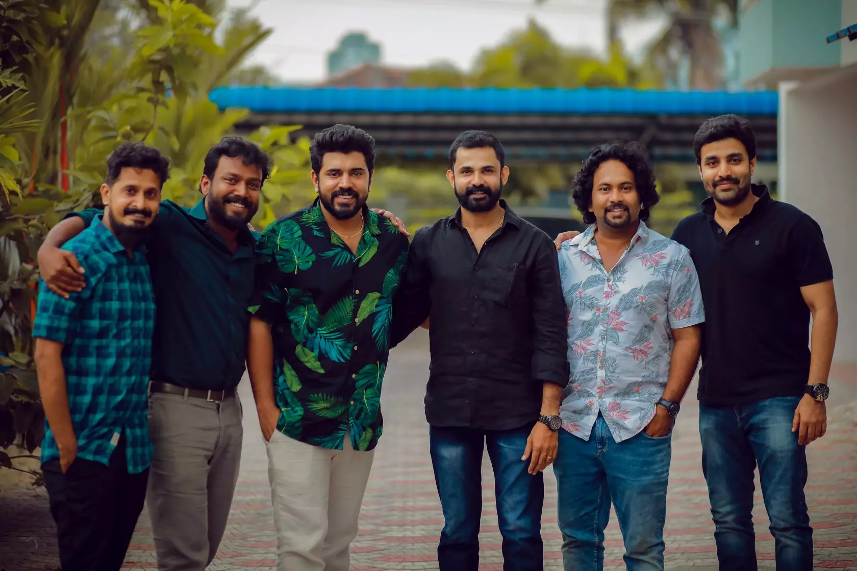 ഒമ്പത് വര്‍ഷത്തെ ഇടവേളക്ക് ശേഷം  മലര്‍വാടിക്കൂട്ടം വീണ്ടും ഒന്നിച്ചു