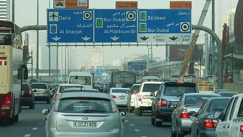 ദുബൈയിലെ വാഹനങ്ങൾക്ക് 2020ഓടെ പുതിയ മാതൃകയിലുള്ള നമ്പർ പ്ലേറ്റുകൾ നിർബന്ധമാക്കുന്നു