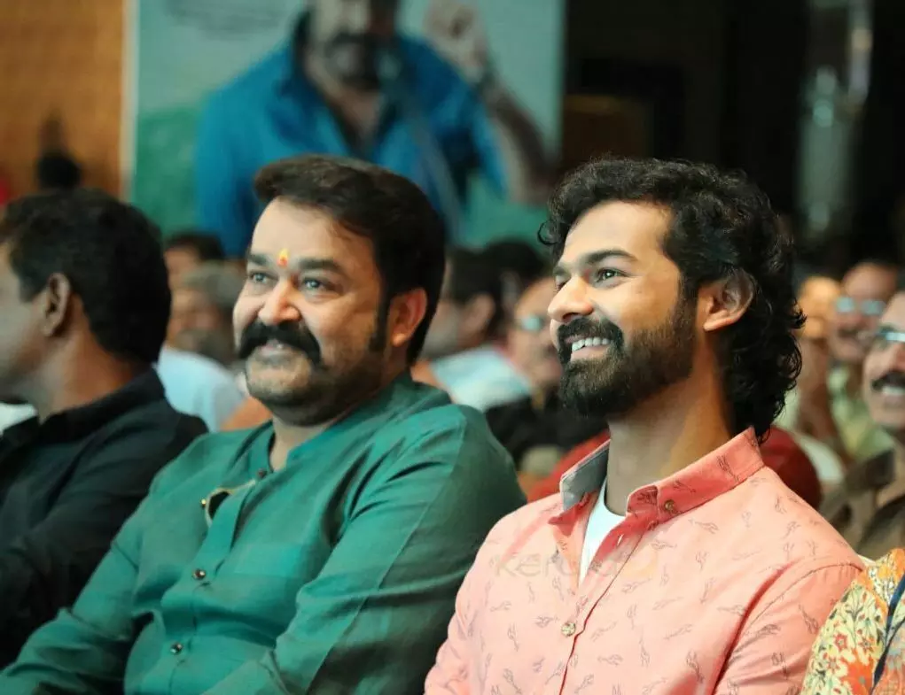 തന്നെ പോലെ സിനിമയില് പെട്ടു പോയതാണ് പ്രണവുമെന്ന് മോഹന്ലാല് തന്നെ പോലെ സിനിമയില് പെട്ടു പോയതാണ് പ്രണവുമെന്ന് മോഹന്ലാല്