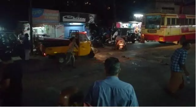 ശബരിമലയില്‍ യുവതികള്‍ കയറി; സംഘ്പരിവാര്‍ തെരുവില്‍ അഴിഞ്ഞാടി