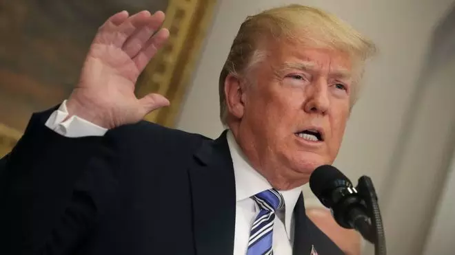 അമേരിക്കയില് ട്രഷറി സ്തംഭനം തുടരുന്നു; വിട്ടുവീഴ്ചക്ക് തയ്യാറല്ലെന്ന് ട്രംപ് അമേരിക്കയില് ട്രഷറി സ്തംഭനം തുടരുന്നു; വിട്ടുവീഴ്ചക്ക് തയ്യാറല്ലെന്ന് ട്രംപ്