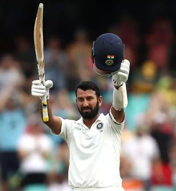 അപരാജിത സെഞ്ചുറിയുമായി പുജാര, തലയുയര്ത്തി ഇന്ത്യ അപരാജിത സെഞ്ചുറിയുമായി പുജാര, തലയുയര്ത്തി ഇന്ത്യ