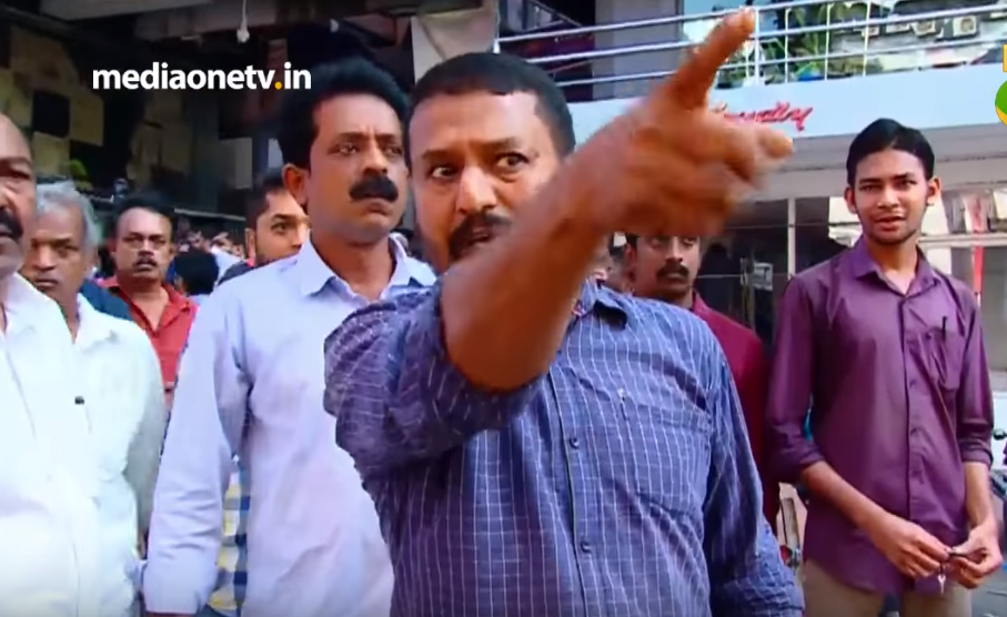 ഹര്‍ത്താല്‍ ആഹ്വാനം തള്ളി  വ്യാപാരികള്‍; അക്രമങ്ങള്‍ക്കിടയിലും കടകള്‍ തുറന്നു