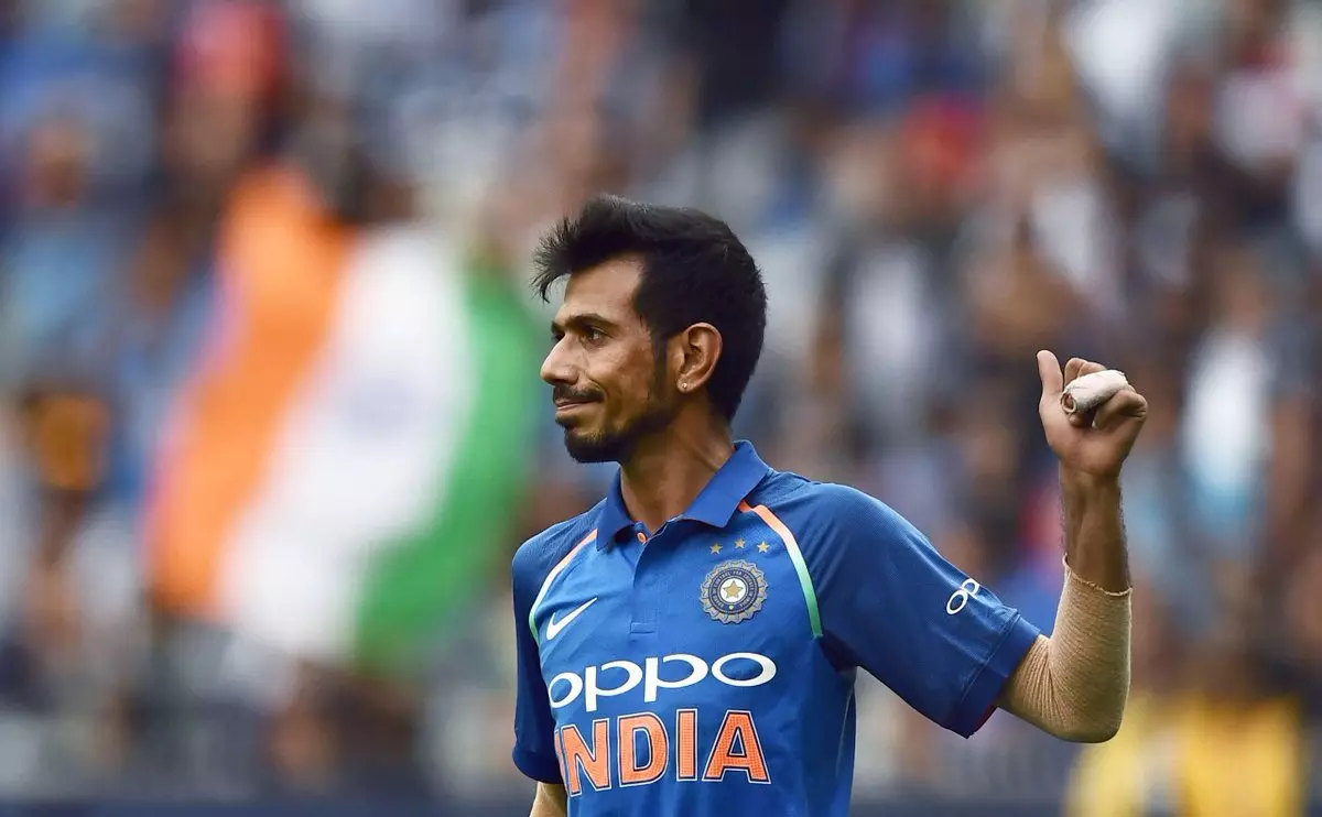 കോച്ചിനേയും വെട്ടിച്ച് ചഹാല്; മെല്ബണില് കുറിച്ചത് ലോക റെക്കോര്ഡ് കോച്ചിനേയും വെട്ടിച്ച് ചഹാല്; മെല്ബണില് കുറിച്ചത് ലോക റെക്കോര്ഡ്