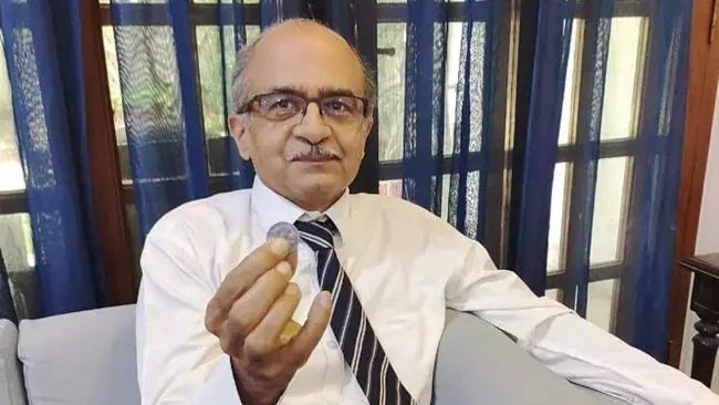 വിധി മാനിക്കുന്നു: പിഴ നല്കുമെന്ന് പ്രശാന്ത് ഭൂഷണ് വിധി മാനിക്കുന്നു: പിഴ നല്കുമെന്ന് പ്രശാന്ത് ഭൂഷണ്