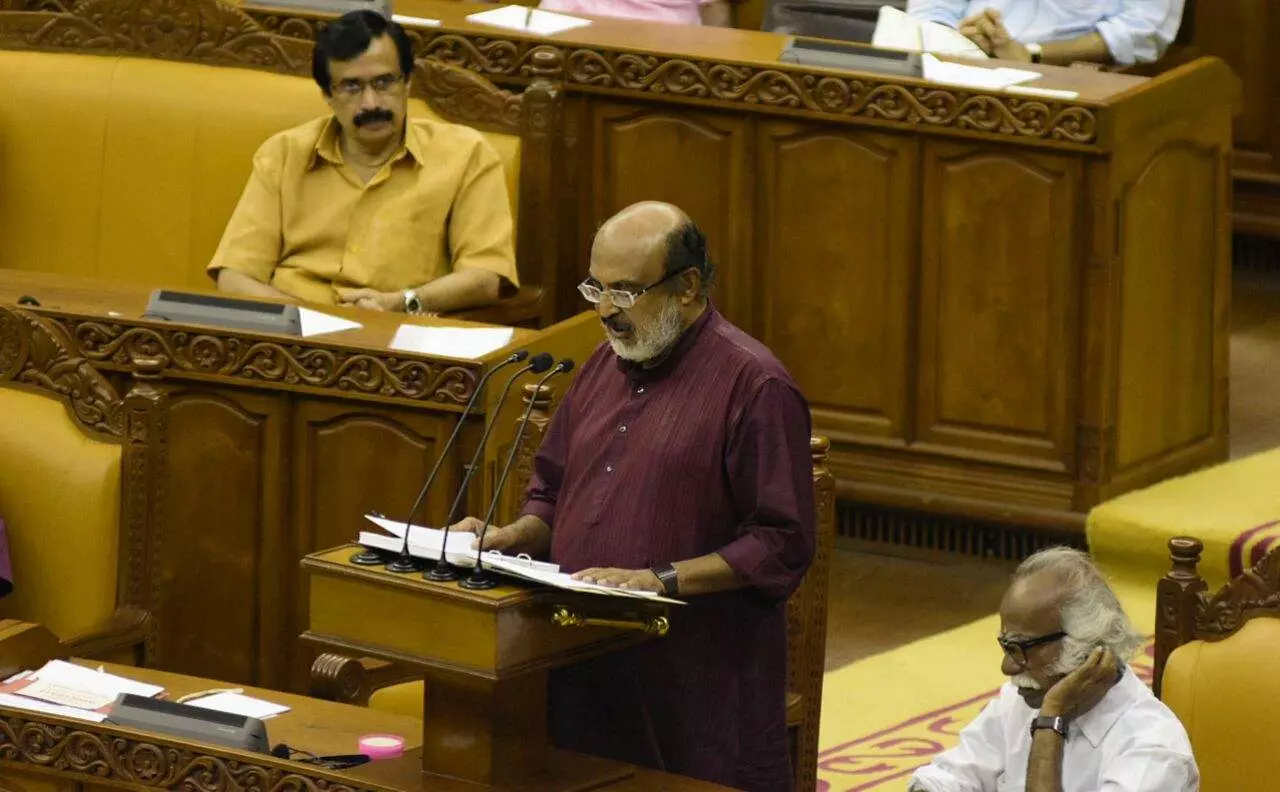 സെസ്, നികുതി വര്ദ്ധനവ്; വിഭവ സമാഹരണം ലക്ഷ്യമിട്ട് തോമസ് ഐസകിന്റെ ബജറ്റവതരണം സെസ്, നികുതി വര്ദ്ധനവ്; വിഭവ സമാഹരണം ലക്ഷ്യമിട്ട് തോമസ് ഐസകിന്റെ ബജറ്റവതരണം