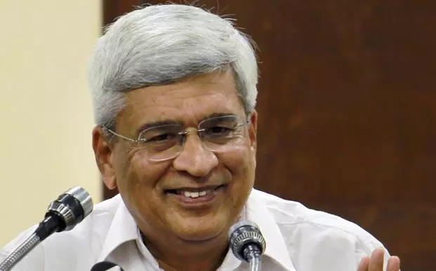 ലോക്സഭാ തെരഞ്ഞെടുപ്പ്: കോണ്‍ഗ്രസിനെ മാറ്റിനിര്‍ത്തി ബി.ജെ.പിയെ പ്രതിരോധിക്കാന്‍ കഴിയില്ലെന്ന് കാരാട്ട്