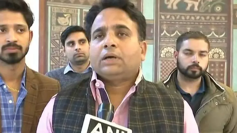 ‘നിങ്ങൾക്ക് ആധി കൊല്ലപ്പെട്ട ആ രണ്ട് മനുഷ്യരിൽ മാത്രമാണ്, 21 പശുക്കളുടെ കാര്യത്തിലല്ല’; ബുലന്ദ്ശഹർ കൊലപാതകത്തെ ന്യായീകരിച്ച് ബി.ജെ.പി എം.എൽ.എ ‘നിങ്ങൾക്ക് ആധി കൊല്ലപ്പെട്ട ആ രണ്ട് മനുഷ്യരിൽ മാത്രമാണ്, 21 പശുക്കളുടെ കാര്യത്തിലല്ല’; ബുലന്ദ്ശഹർ കൊലപാതകത്തെ ന്യായീകരിച്ച് ബി.ജെ.പി എം.എൽ.എ