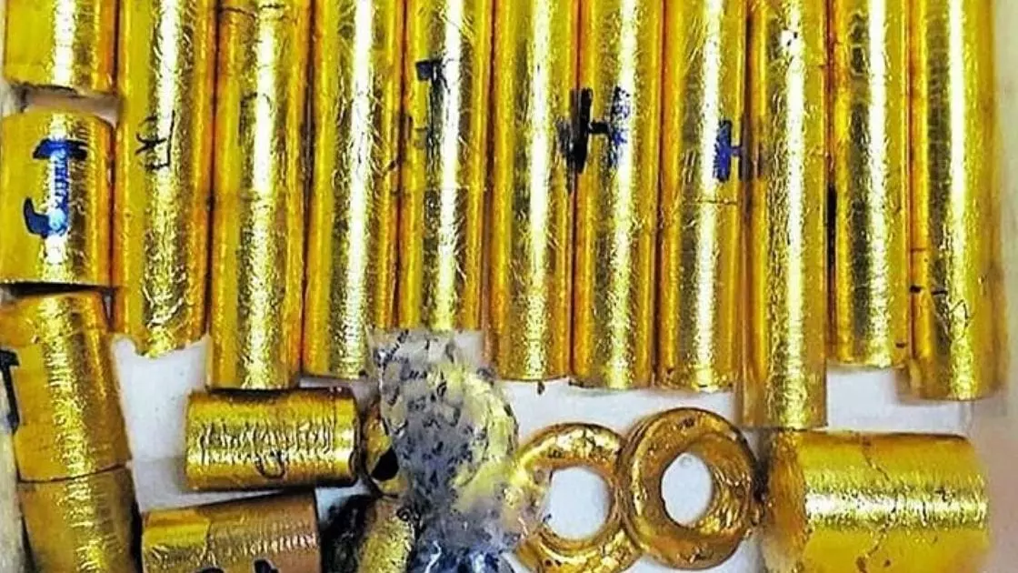 സ്വര്ണക്കടത്ത് കേസില് യുഎഇ നടത്തിയ പ്രാഥമിക പരിശോധന വിവരം ഇന്ത്യക്ക് കൈമാറിയതായി റിപ്പോര്ട്ട് സ്വര്ണക്കടത്ത് കേസില് യുഎഇ നടത്തിയ പ്രാഥമിക പരിശോധന വിവരം ഇന്ത്യക്ക് കൈമാറിയതായി റിപ്പോര്ട്ട്