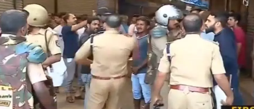 ഹര്ത്താലില് അറസ്റ്റിലായവരുടെ എണ്ണം 6500 കടന്നു ഹര്ത്താലില് അറസ്റ്റിലായവരുടെ എണ്ണം 6500 കടന്നു