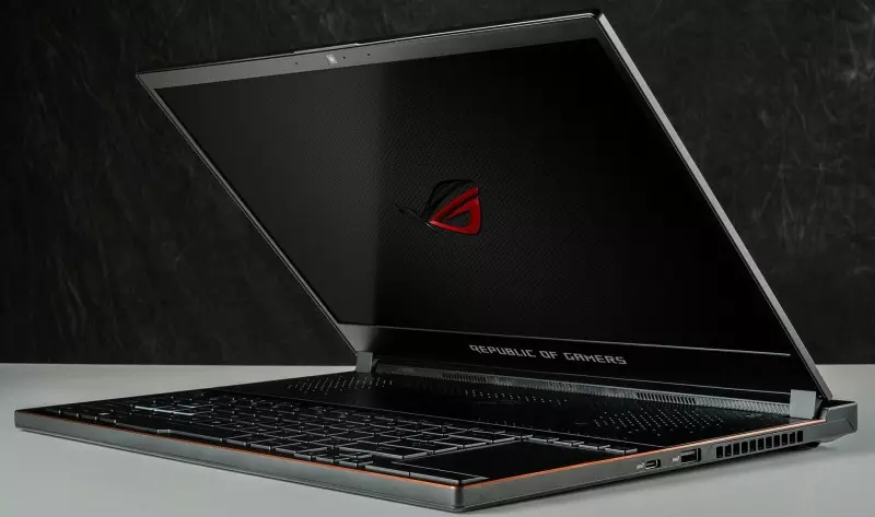 ഇതാ... ലോകത്തിലെ ഏറ്റവും നേരിയ ലാപ്ടോപ്പുകള് ഇതാ... ലോകത്തിലെ ഏറ്റവും നേരിയ ലാപ്ടോപ്പുകള്