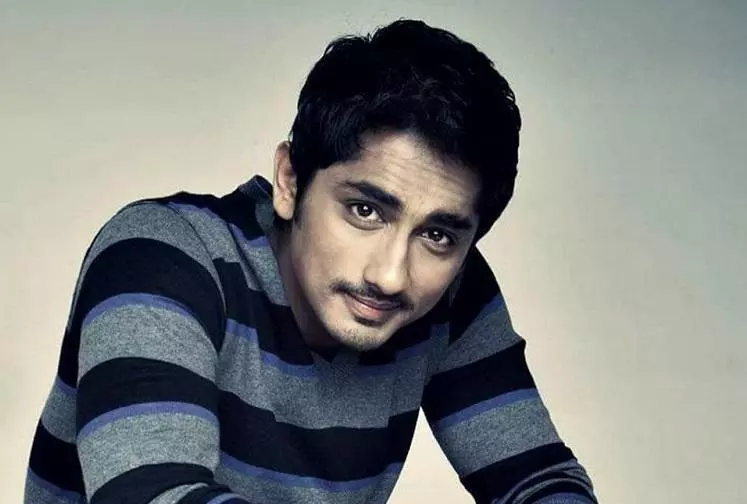 ‘മുസ്‍ലിം നടന്‍ തന്നെ  താക്കറെയായി അഭിനയിക്കുന്നത് കാവ്യനീതി’ നടന്‍ സിദ്ധാര്‍ത്ഥ്