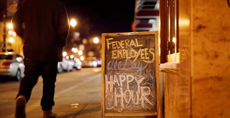 അമേരിക്കയിലെ ഭരണസ്തംഭനം; ചരിത്രത്തിലെ ഏറ്റവും വലിയ പ്രതിസന്ധി അമേരിക്കയിലെ ഭരണസ്തംഭനം; ചരിത്രത്തിലെ ഏറ്റവും വലിയ പ്രതിസന്ധി