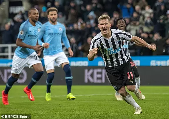 മാഞ്ചസ്റ്റര് സിറ്റിക്ക് ഞെട്ടിക്കുന്ന തോല്വി; അവിശ്വസനീയ സമനില പിടിച്ച് യുണൈറ്റഡ് മാഞ്ചസ്റ്റര് സിറ്റിക്ക് ഞെട്ടിക്കുന്ന തോല്വി; അവിശ്വസനീയ സമനില പിടിച്ച് യുണൈറ്റഡ്