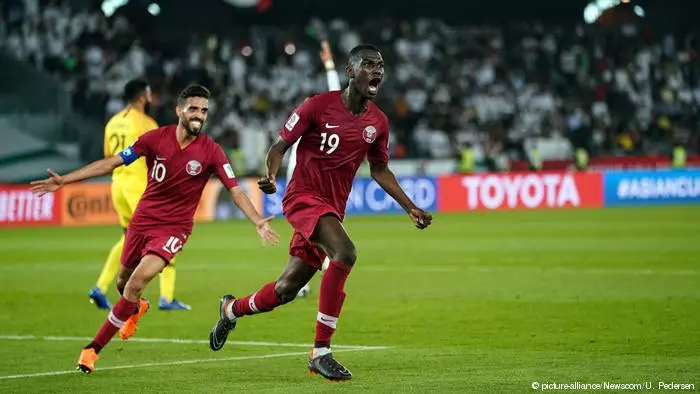 ഖത്തറിന്റെ കളിക്കാര് അയോഗ്യരെന്ന്; ടീമിനെതിരെ പരാതിയുമായി യു.എ.ഇ ഖത്തറിന്റെ കളിക്കാര് അയോഗ്യരെന്ന്; ടീമിനെതിരെ പരാതിയുമായി യു.എ.ഇ