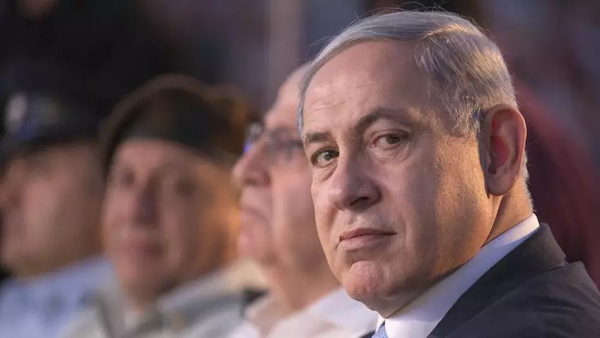 നെതന്യാഹുവിനെതിരെ ഗുരുതര ആരോപണങ്ങള്; 10 വര്ഷം വരെ ശിക്ഷ കിട്ടാവുന്ന കുറ്റകൃത്യങ്ങള് നെതന്യാഹുവിനെതിരെ ഗുരുതര ആരോപണങ്ങള്; 10 വര്ഷം വരെ ശിക്ഷ കിട്ടാവുന്ന കുറ്റകൃത്യങ്ങള്