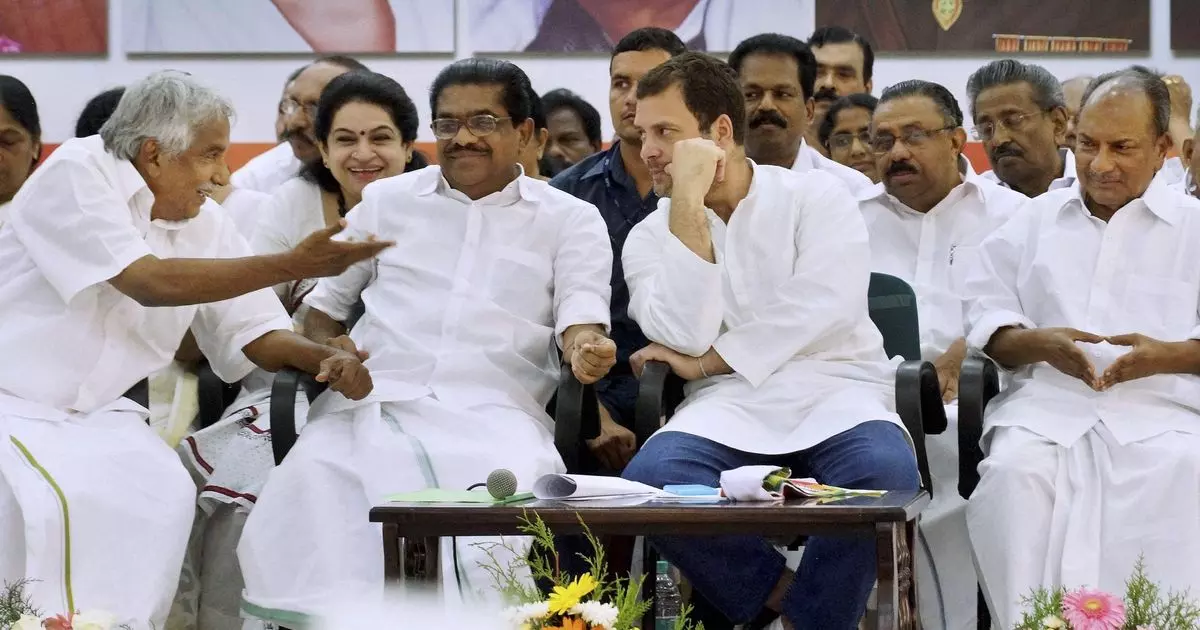 രാഹുൽ ഗാന്ധിക്കായി വോട്ട് തേടി കോണ്ഗ്രസ് നേതാക്കള് വയനാട്ടിലേക്ക് രാഹുൽ ഗാന്ധിക്കായി വോട്ട് തേടി കോണ്ഗ്രസ് നേതാക്കള് വയനാട്ടിലേക്ക്