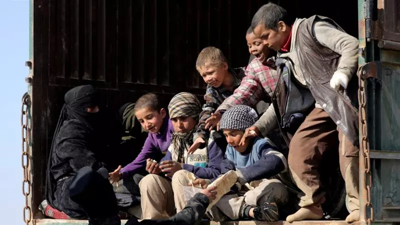 ഐ.എസുമായുള്ള അന്തിമ പോരാട്ടത്തിനൊരുങ്ങി സിറിയന് ഡെമോക്രാറ്റിക് ഫോഴ്സ് ഐ.എസുമായുള്ള അന്തിമ പോരാട്ടത്തിനൊരുങ്ങി സിറിയന് ഡെമോക്രാറ്റിക് ഫോഴ്സ്