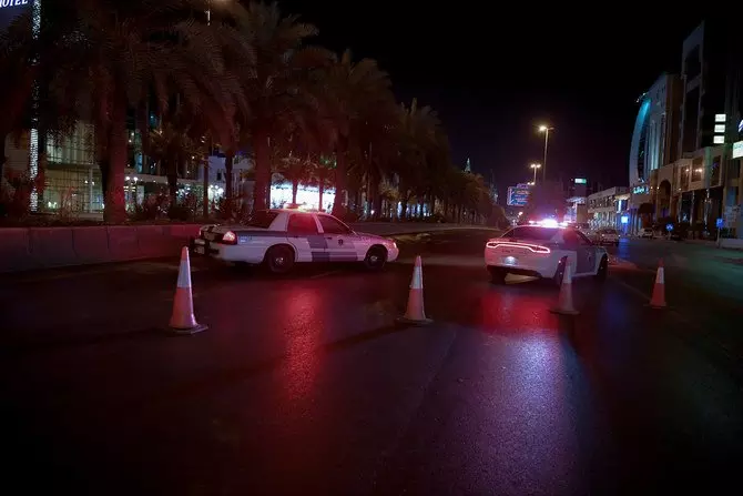 കോവിഡ് പ്രതിരോധത്തിന് സൗദിയില് സന്നദ്ധ പ്രവര്ത്തനത്തിന് തയ്യാറാണോ? എങ്കില് ഇവിടെ രജിസ്റ്റര് ചെയ്യാം കോവിഡ് പ്രതിരോധത്തിന് സൗദിയില് സന്നദ്ധ പ്രവര്ത്തനത്തിന് തയ്യാറാണോ? എങ്കില് ഇവിടെ രജിസ്റ്റര് ചെയ്യാം