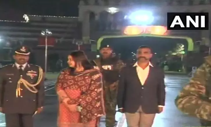 അഭിനന്ദന്‍ വര്‍ധമാന്‍ ഇന്ത്യയിലെത്തി